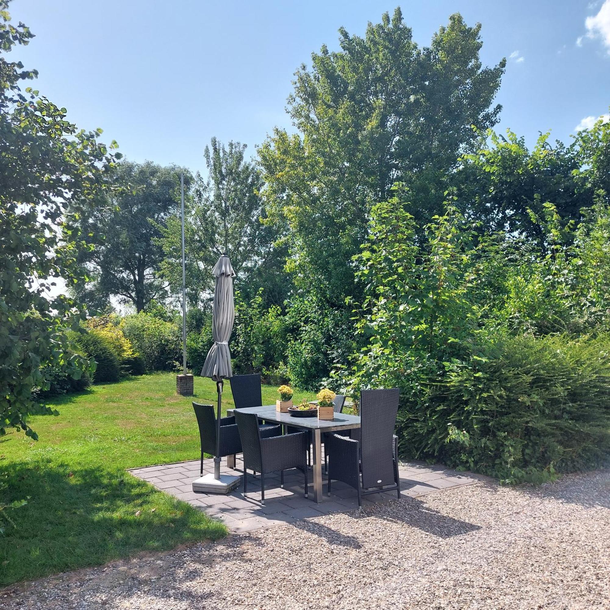 Hof Christina Vakantiewoningen Vrouwenpolder Exterior photo